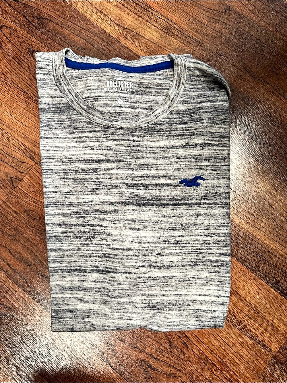 Hollister Must-Have Collection Space Dye Crew Tee Men's Gray & Blue